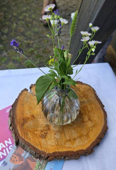 Blumendeko verzaubert immer.