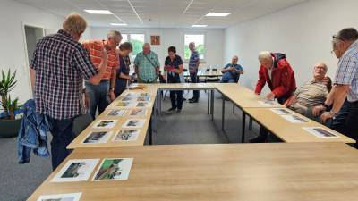 Für die Besucher wurde eine kleine Sammlung mit Fotos von Ansichten des ehemaligen Bahnbetriebswerkes vorbereitet.