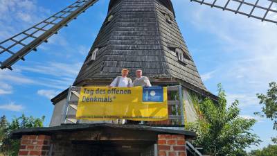 v.l. Joachim Müller und Ulrich Rode boten Mühlenführungen an