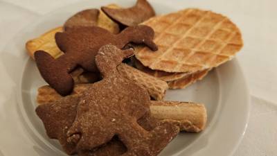 Beim Vortrag konnten verschiedene Gebäckarten probiert werden.