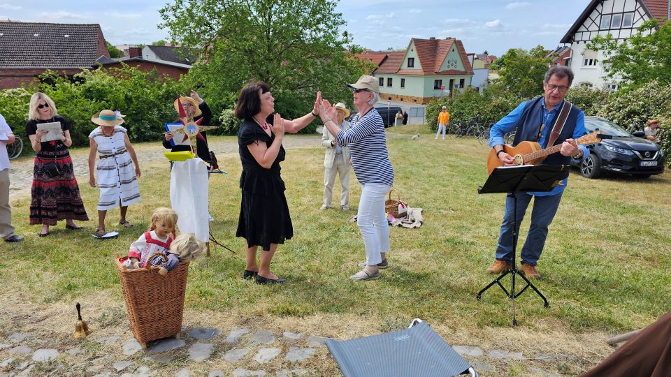 Die Jerichower Mühlenfreunde boten den Besuchern ein umfangreiches Programm. Es gab viel Applaus vom Publikum.